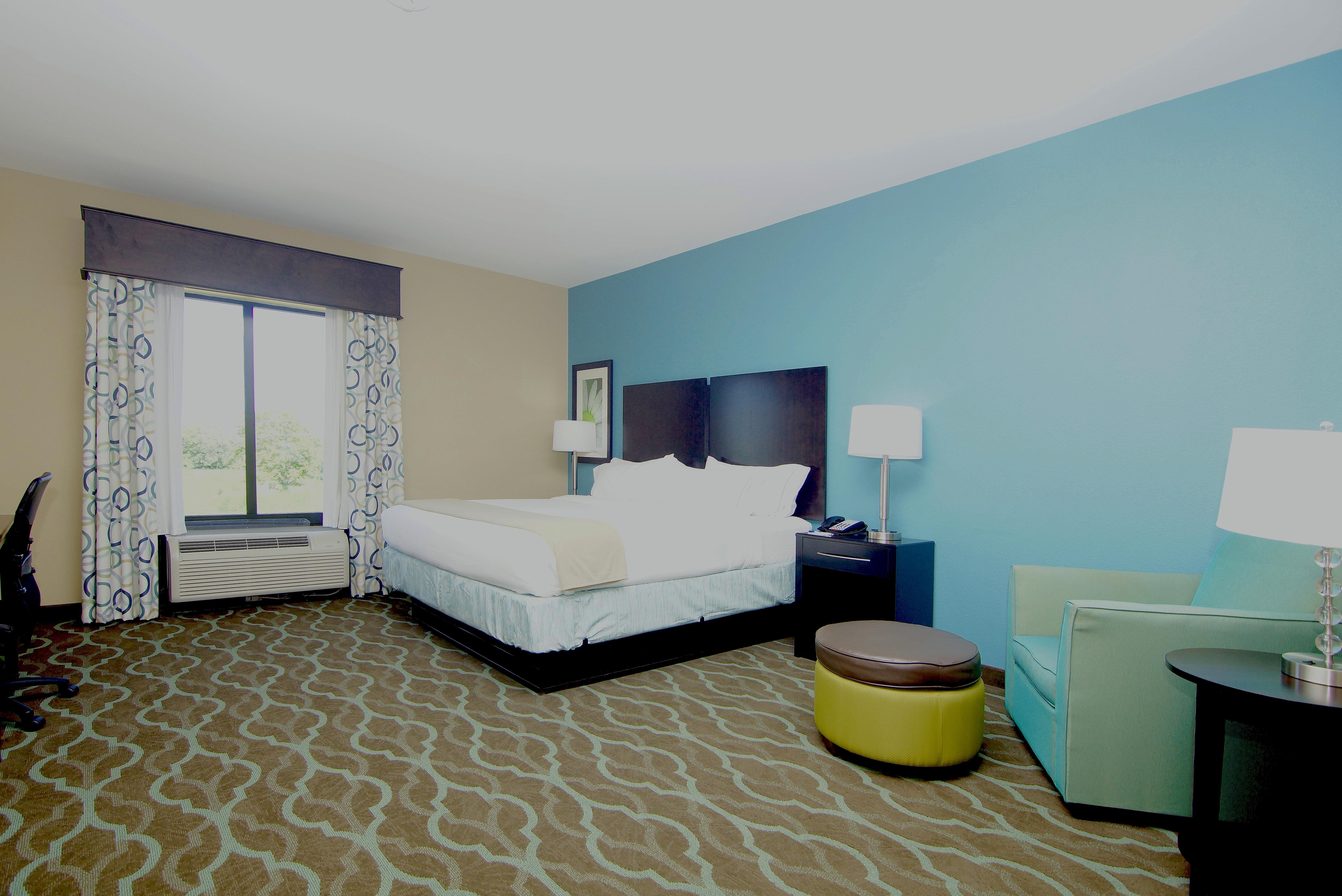 Holiday Inn Express Hotels & Suites Cuero By Ihg Exterior photo